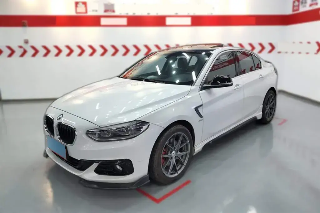 2018 BMW 1 Series 1.5T 136HP L3 6AT