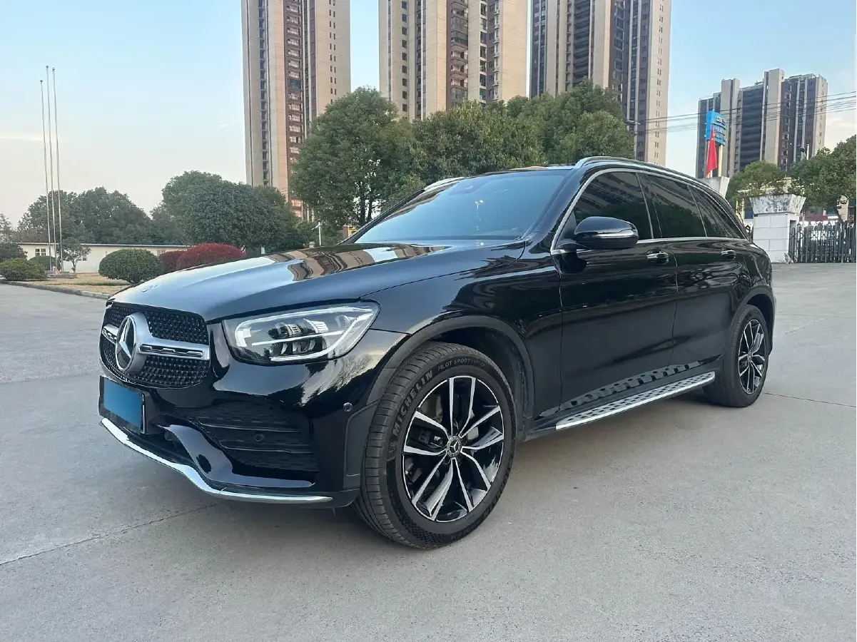 2022 Mercedes-Benz GLC Class 2.0T 258HP L4 9AT