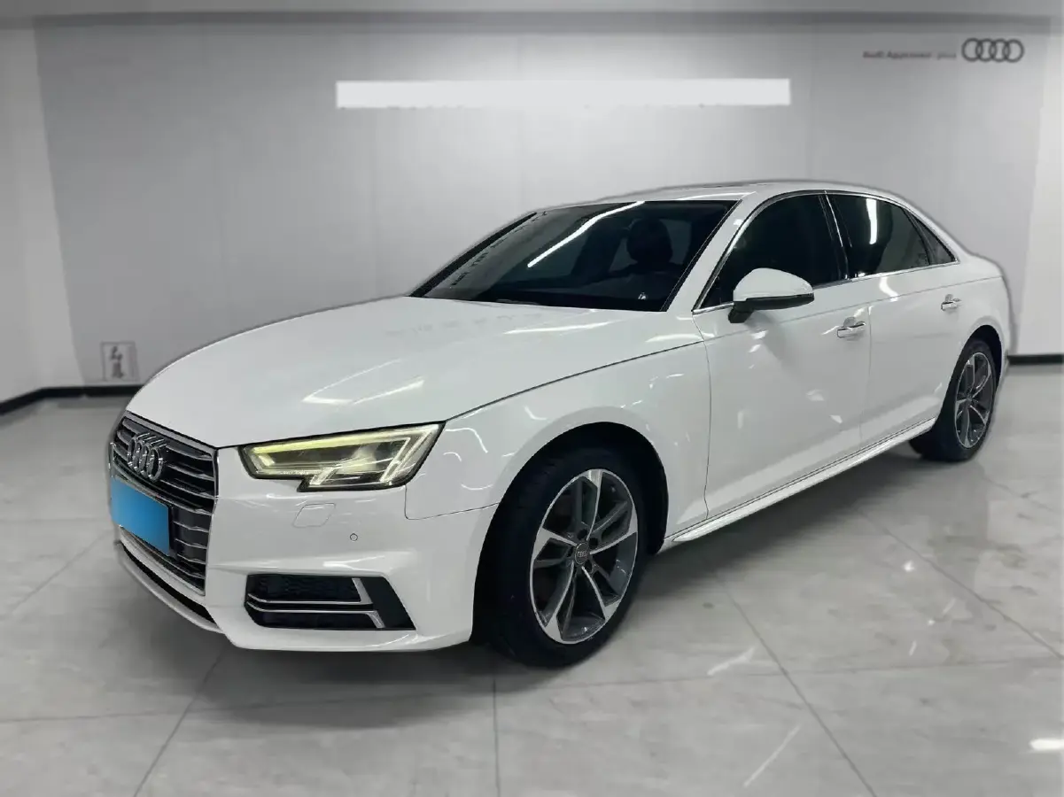 2019 Audi A4L 2.0T 190HP L4 7DCT