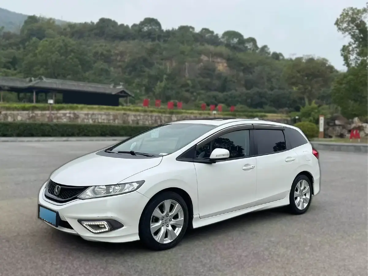 2017 Honda Jade 1.8L 141HP L4 5AT