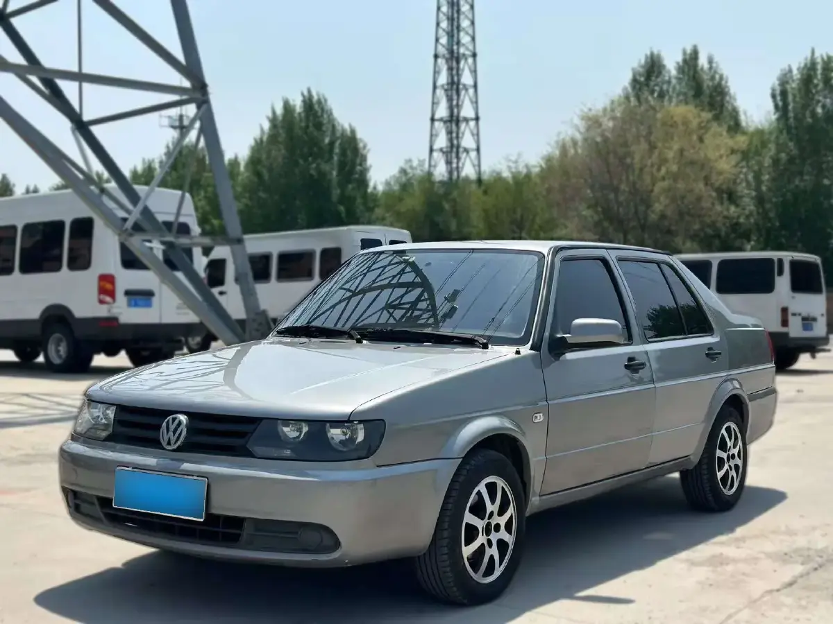 2012 Volkswagen Jetta 1.6L 95HP L4 5MT