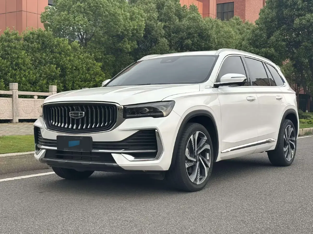 2023 Geely Monjaro 2.0T 238HP L4 8AT