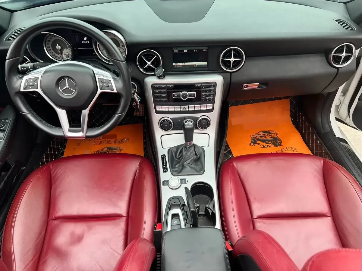 2011 Mercedes-Benz SLK Class 1.8T 184HP L4 7AT,autocango,china used car exporter,china ev exporter,chinese used car exporter,chinese used ev exporter