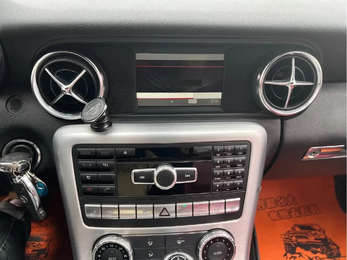 2011 Mercedes-Benz SLK Class 1.8T 184HP L4 7AT,autocango,china used car exporter,china ev exporter,chinese used car exporter,chinese used ev exporter