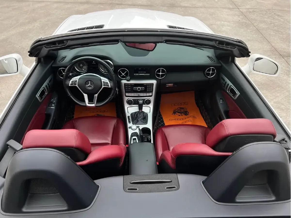 2011 Mercedes-Benz SLK Class 1.8T 184HP L4 7AT,autocango,china used car exporter,china ev exporter,chinese used car exporter,chinese used ev exporter