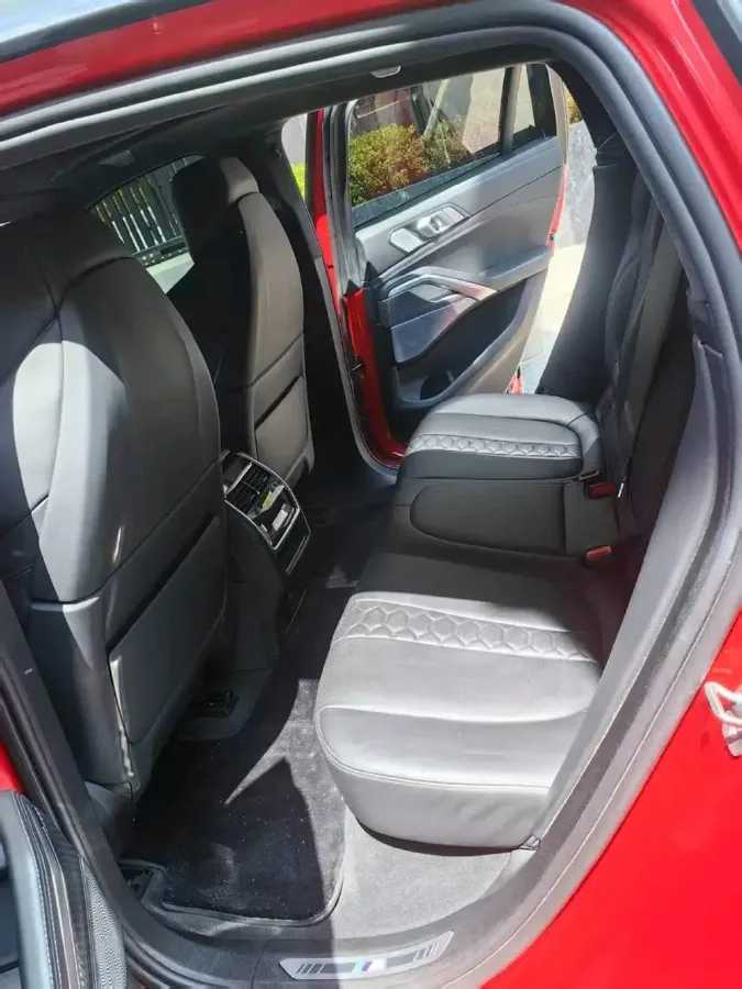 2020 BMW X6 M 4.4T 600HP V8 8AT,autocango,china used car exporter,china ev exporter,chinese used car exporter,chinese used ev exporter