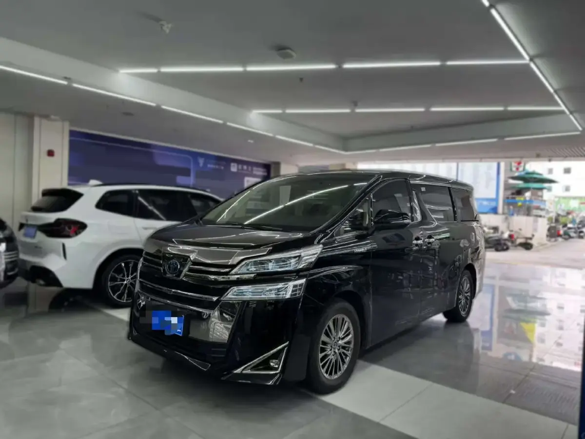 2020 Toyota Vellfire 2.5L 117HP L4 E-CVT Hybrid