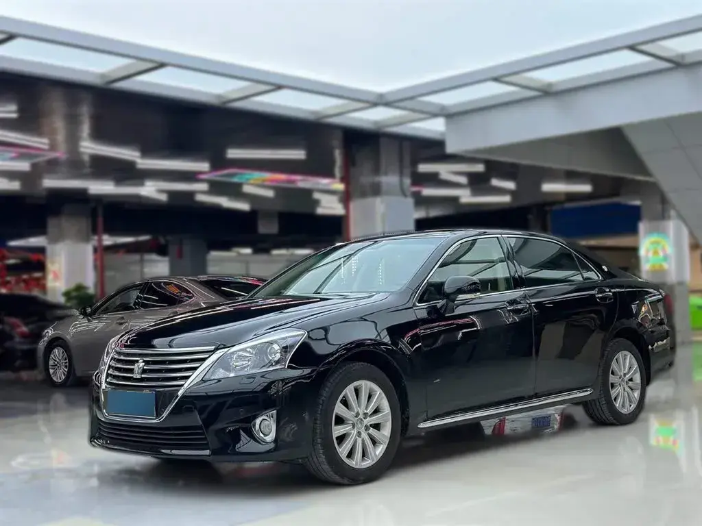 2012 Toyota Crown 2.5L 193HP V6 6AT