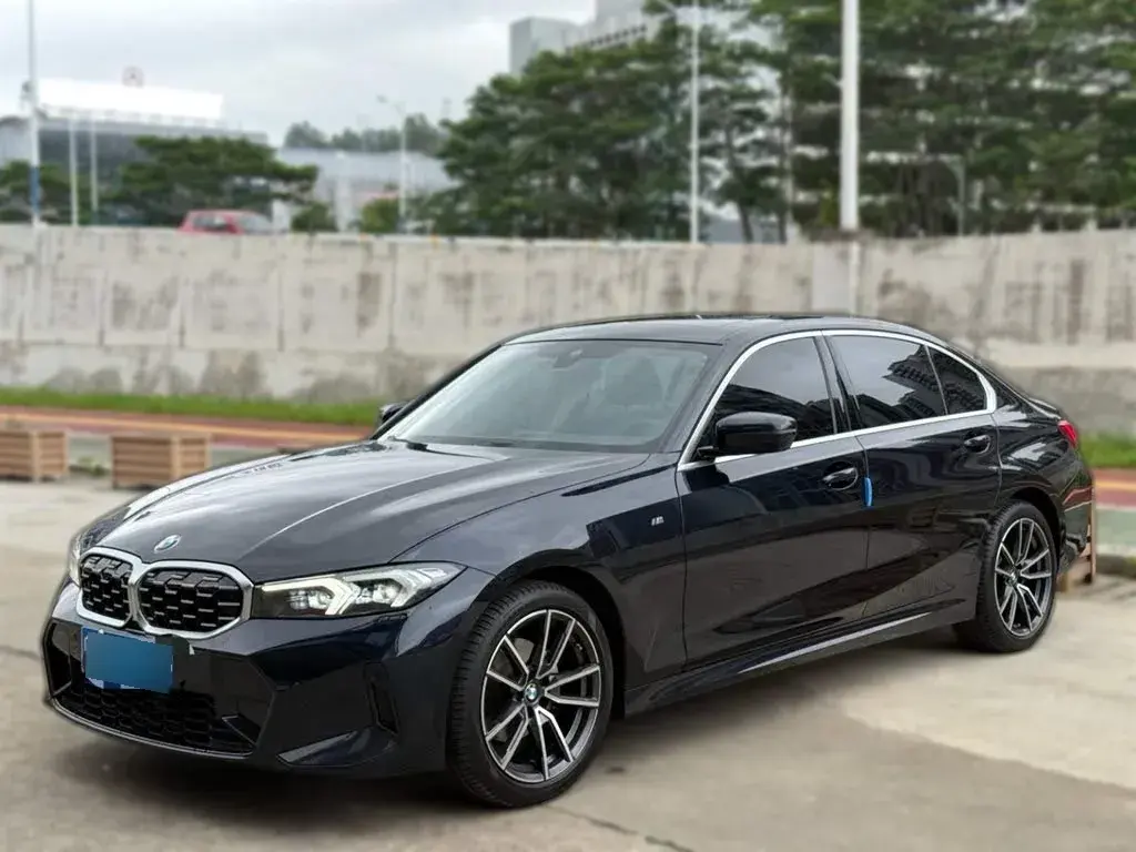 2024 BMW 3 Series 2.0T 184HP L4 8AT