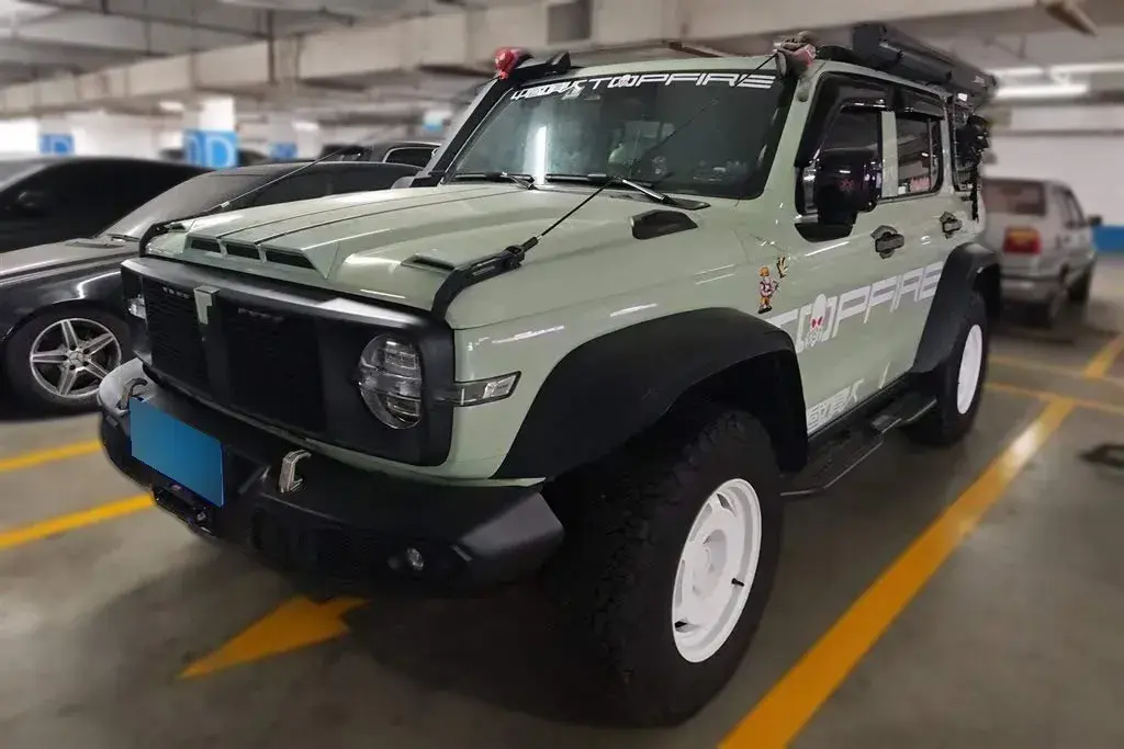 2023 Tank 300 2.0T 227HP L4 8AT