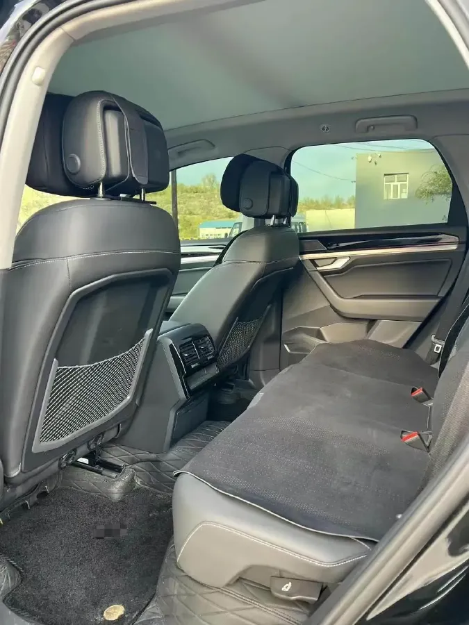 2023 Volkswagen Touareg 3.0T 340HP V6 8AT,autocango,china used car exporter,china ev exporter,chinese used car exporter,chinese used ev exporter