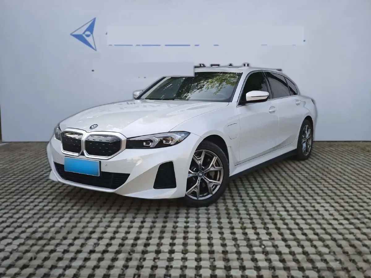 2024 BMW i3 BEV 70KWH