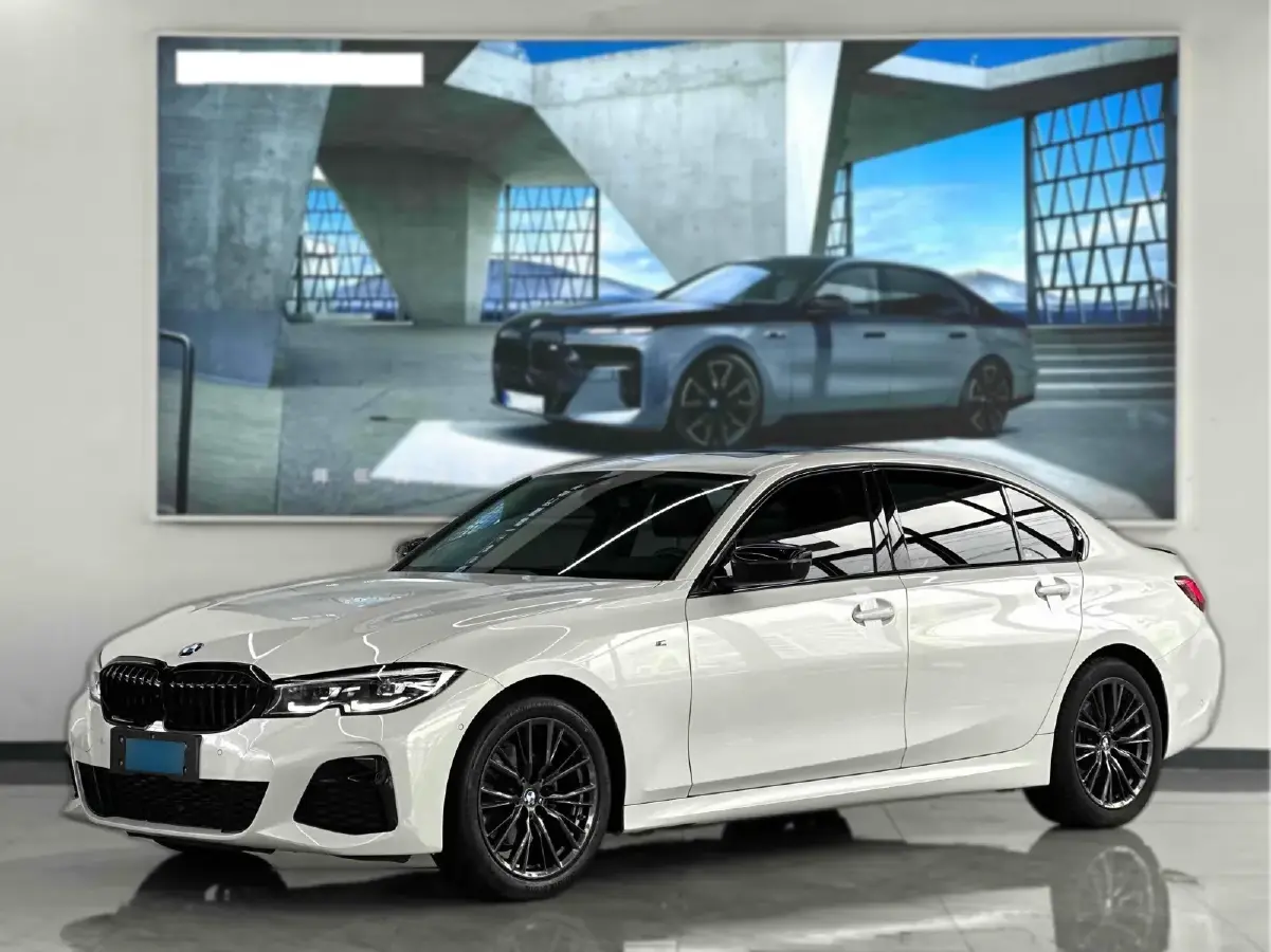 2022 BMW 3 Series 2.0T 184HP L4 8AT