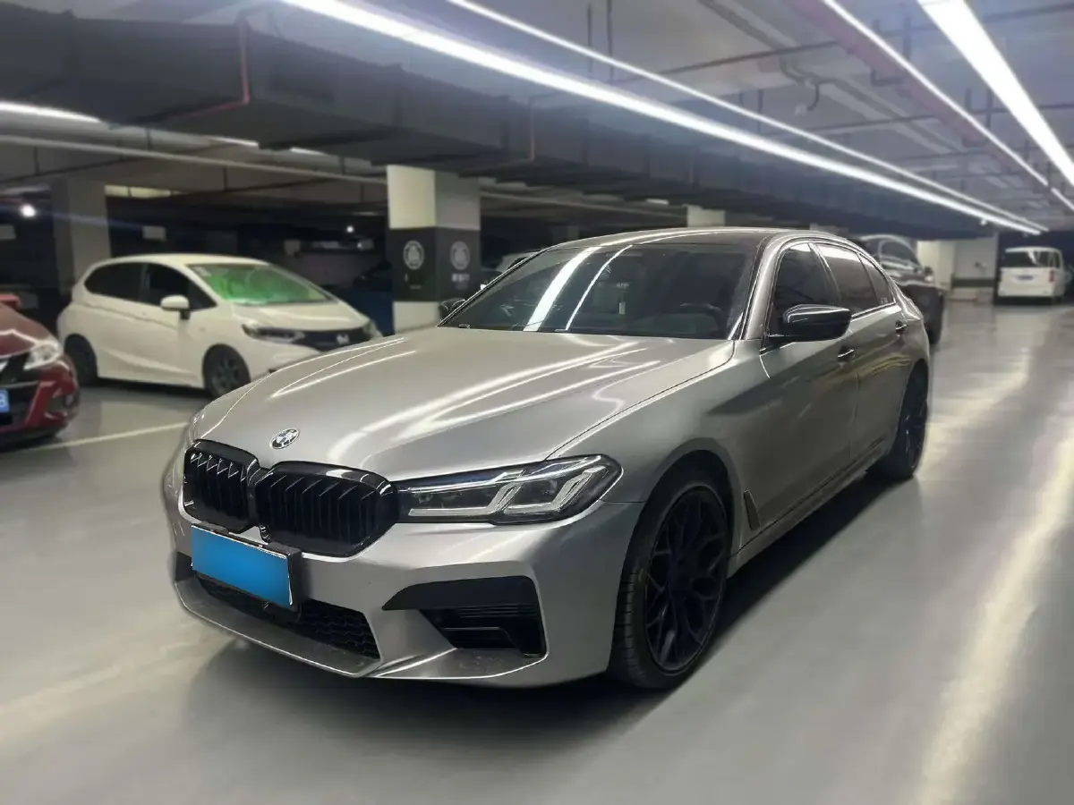 2022 BMW 5 Series 2.0T 252HP L4 8AT