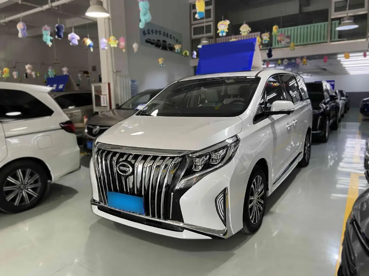 2021 GAC Trumpchi M8 2.0T 252HP L4 8AT