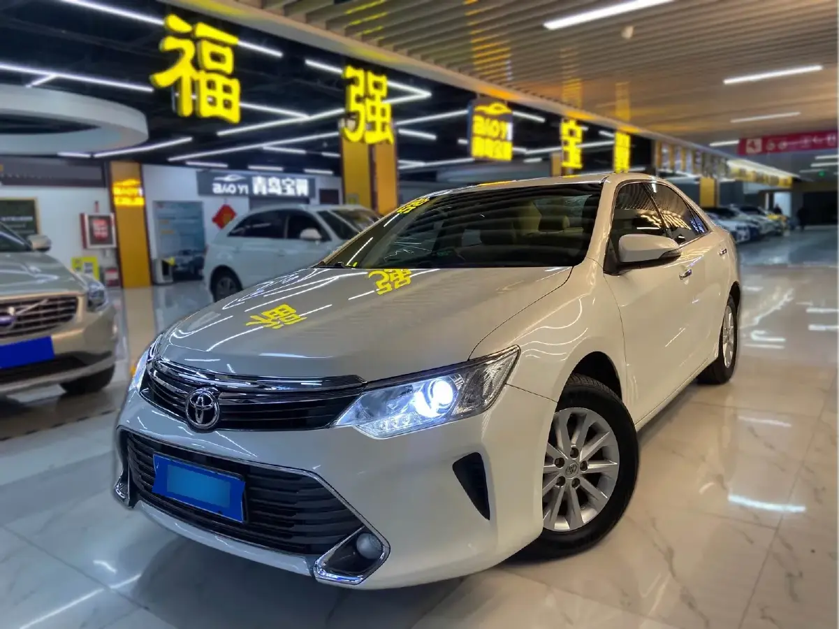 2015 Toyota Camry 2.0L 167HP L4 6AT