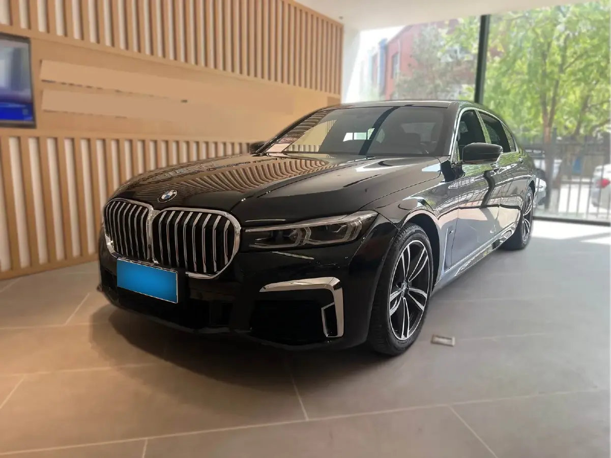 2021 BMW 7 Series 2.0T 265HP L4 8AT