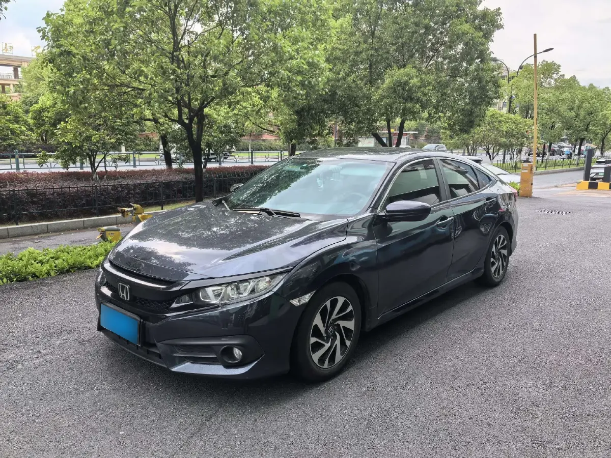 2016 Honda Civic 1.5T 177HP L4 CVT