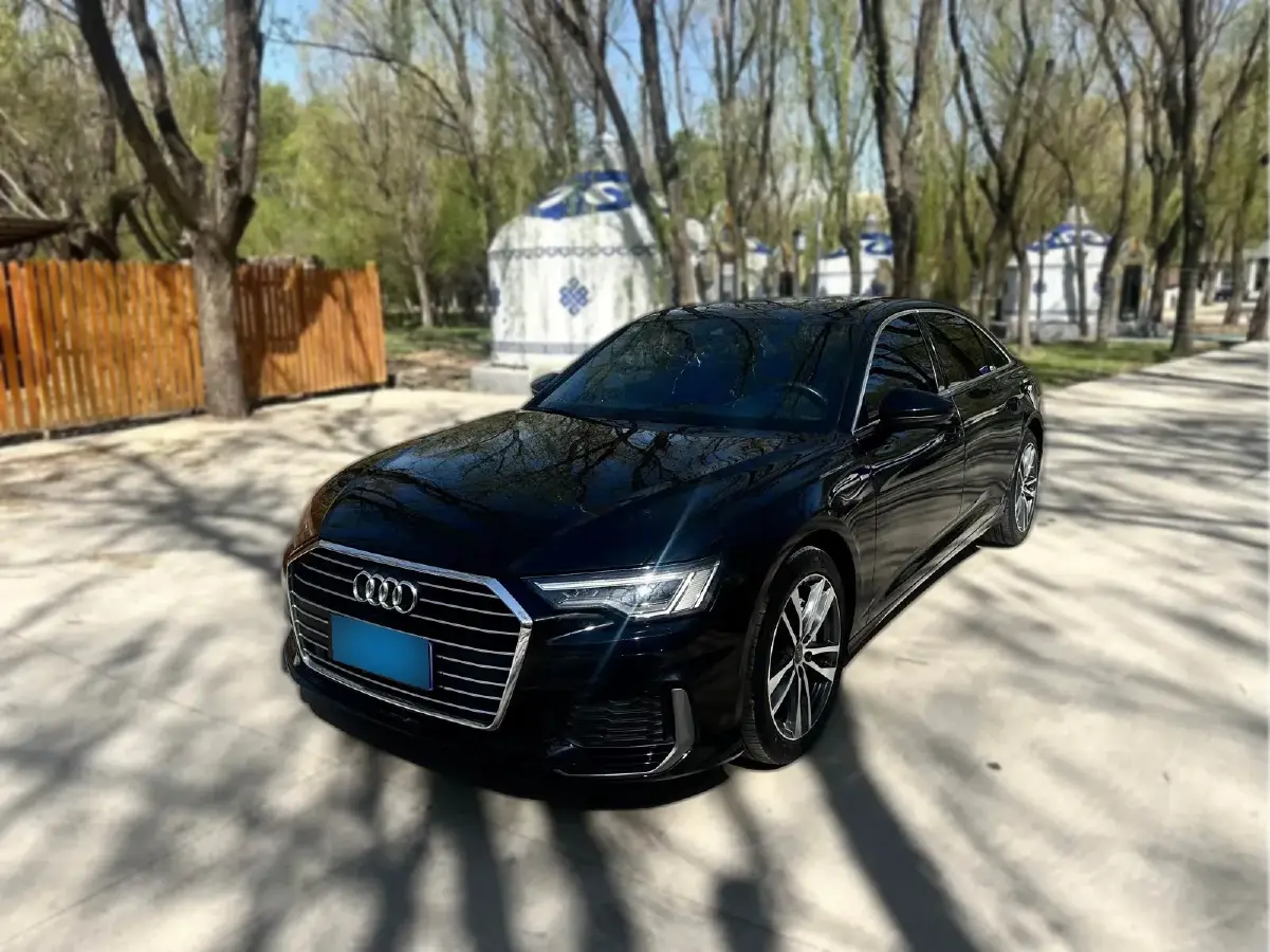 2021 Audi A6L 2.0T 190HP L4 7DCT