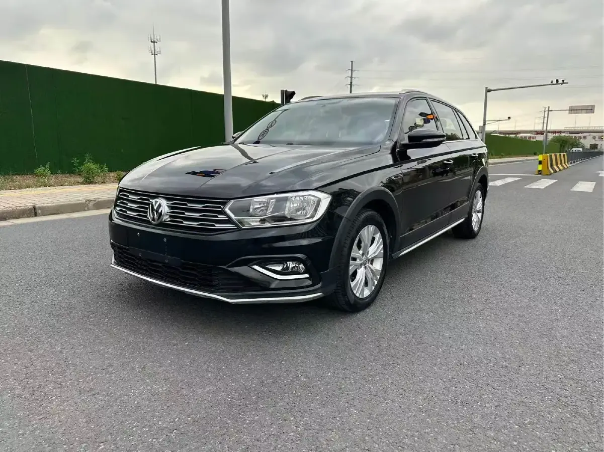 2018 Volkswagen C-Trek 1.5L 110HP L4 6AT
