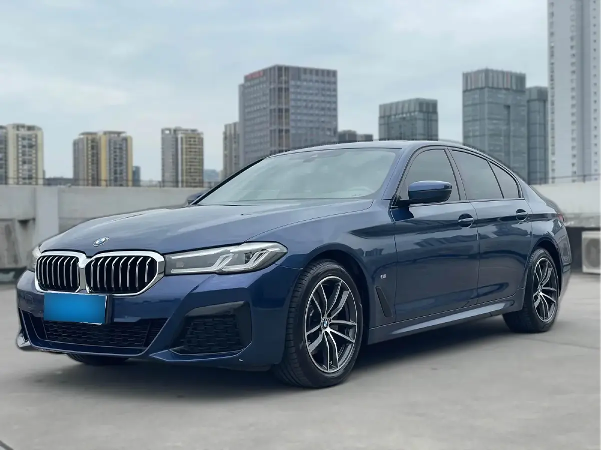 2021 BMW 5 Series 2.0T 184HP L4 8AT