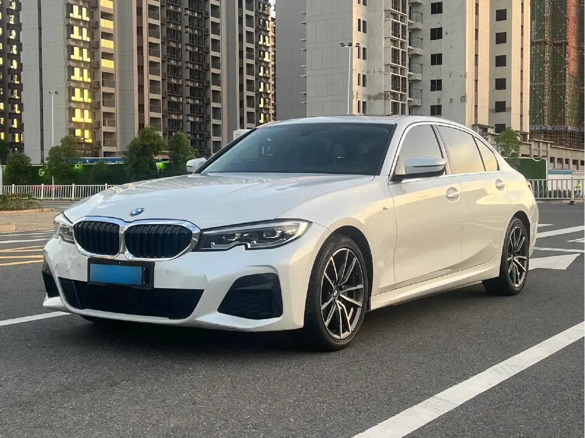 2022 BMW 3 Series 2.0T 156HP L4 8AT