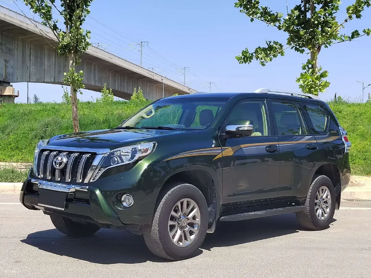 2014 Toyota Land Cruiser Prado 2.7L 163HP L4 5MT