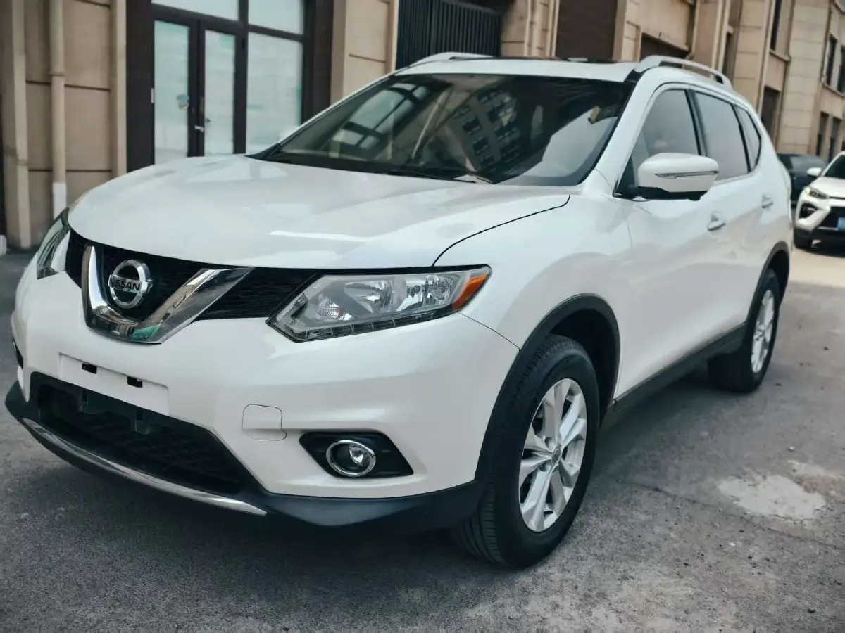 2015 Nissan X-Trail 2.0L 150HP L4 CVT