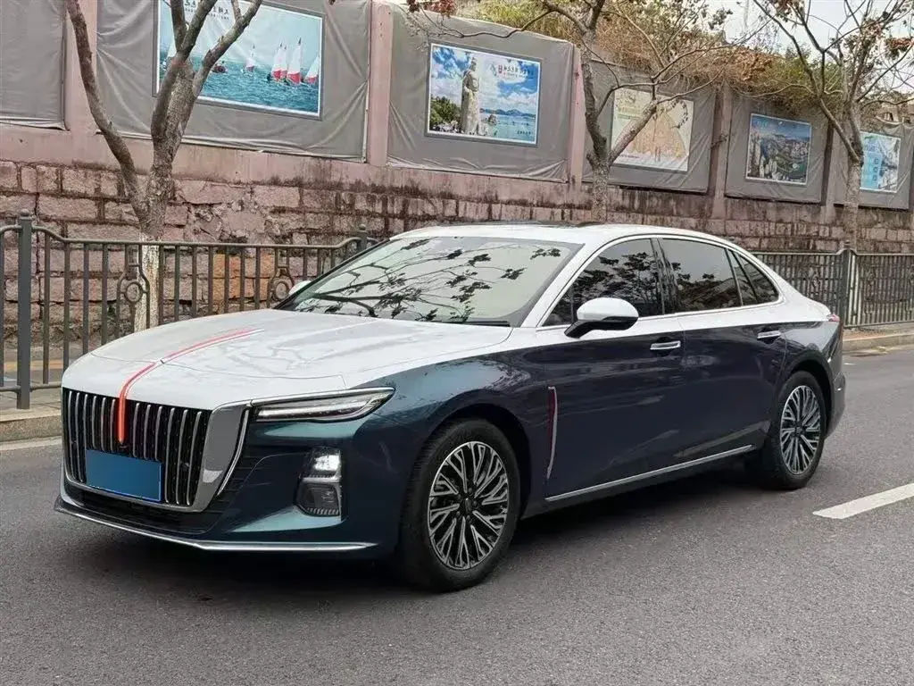 2024 HongQi H5 2.0T 224HP L4 8AT