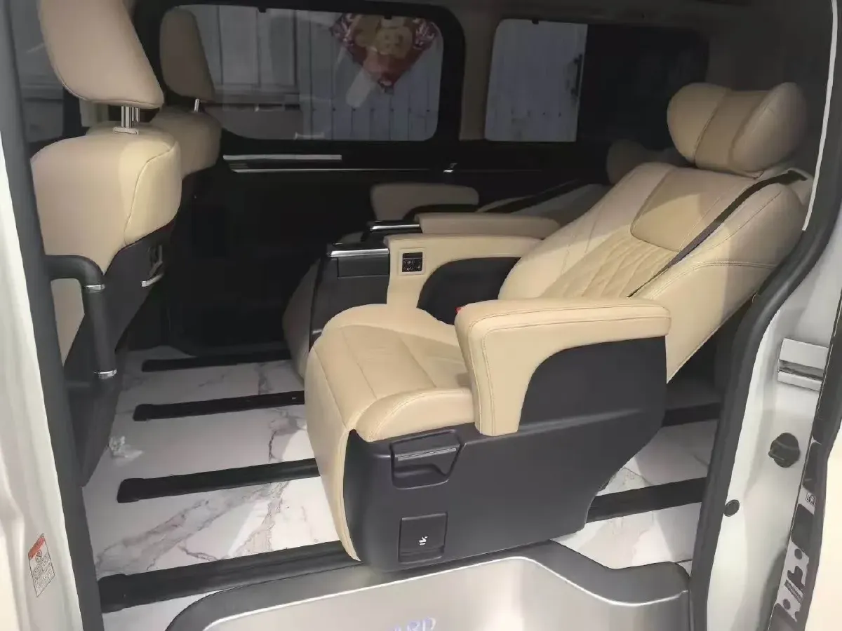 2021 Hyundai Staria 3.5L 272HP V6 8AT,autocango,china used car exporter,china ev exporter,chinese used car exporter,chinese used ev exporter