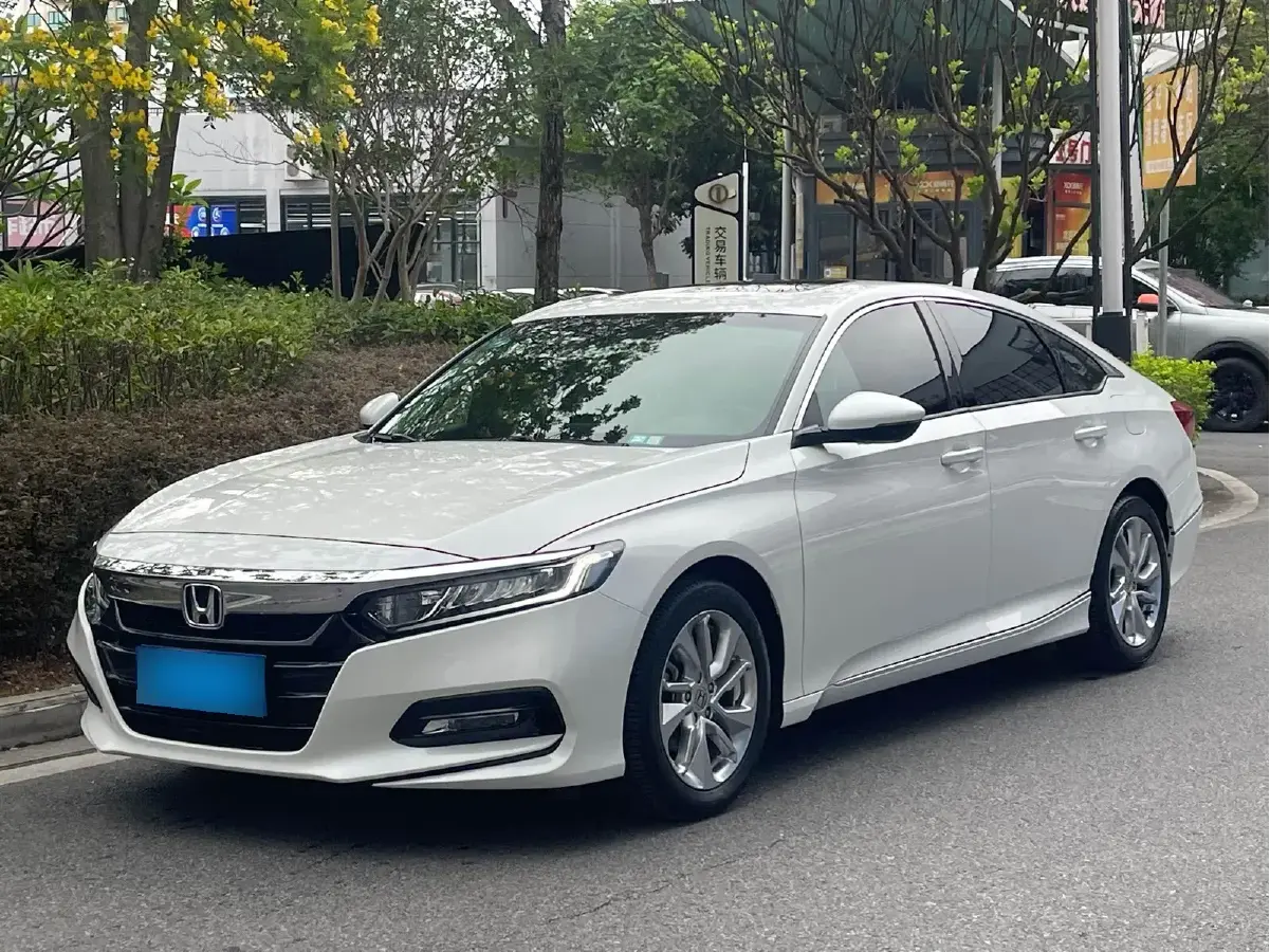 2018 Honda Accord 1.5T 194HP L4 CVT
