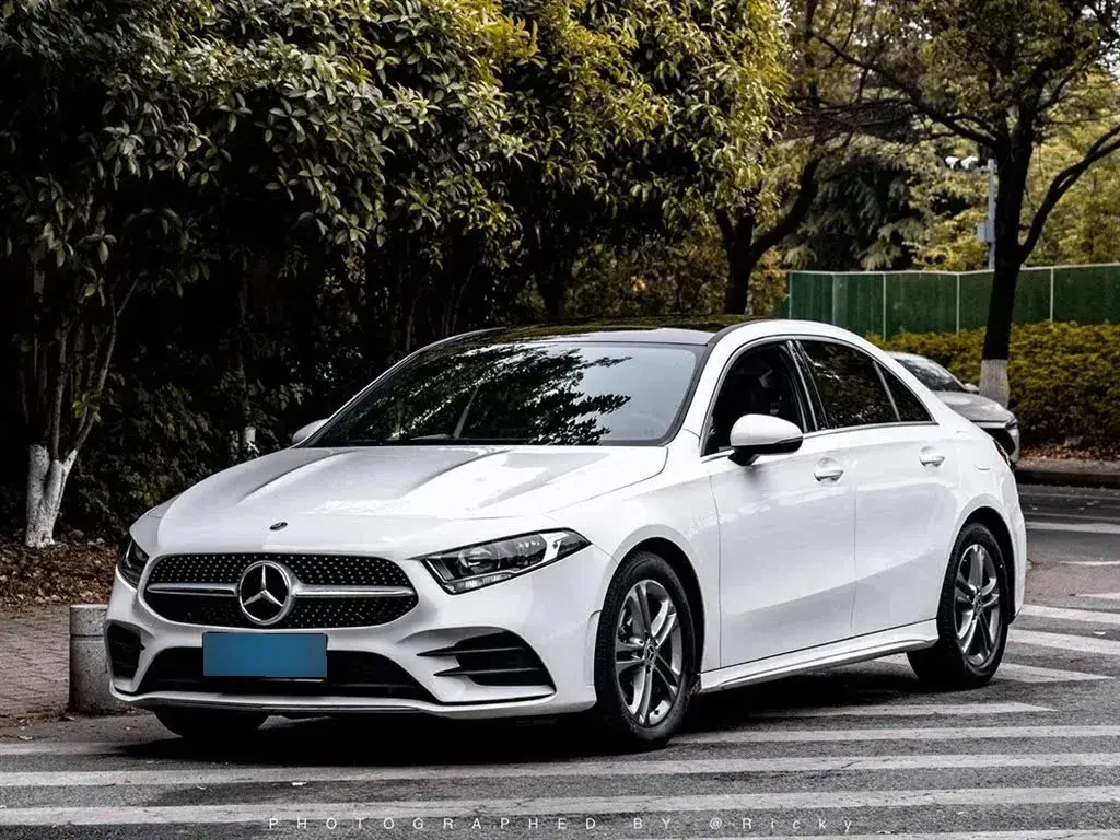 2022 Mercedes-Benz A Class 1.3T 136HP L4 7DCT