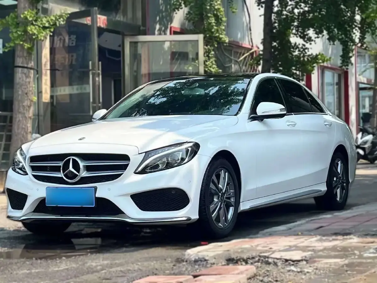 2018 Mercedes-Benz C Class 2.0T 184HP L4 9AT