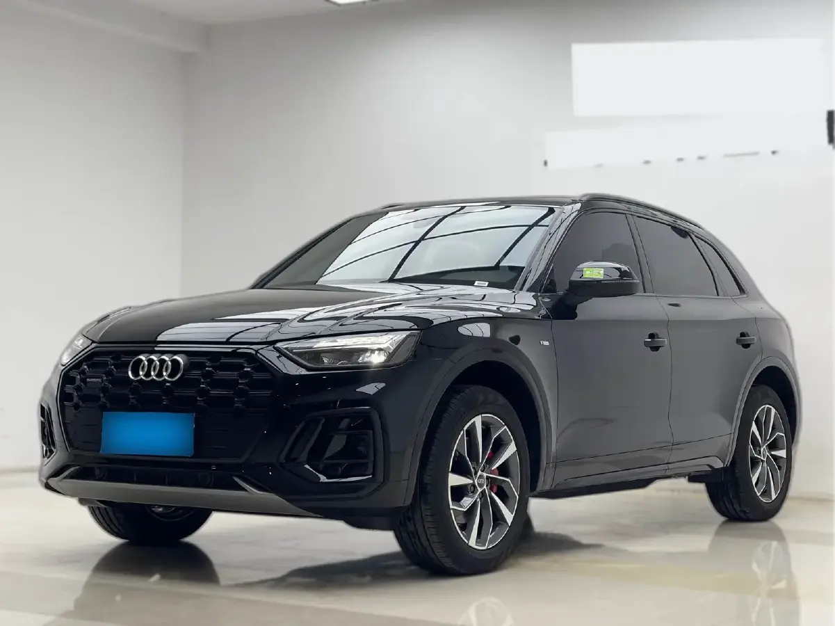 2025 Audi Q5L 2.0T 190HP L4 7DCT