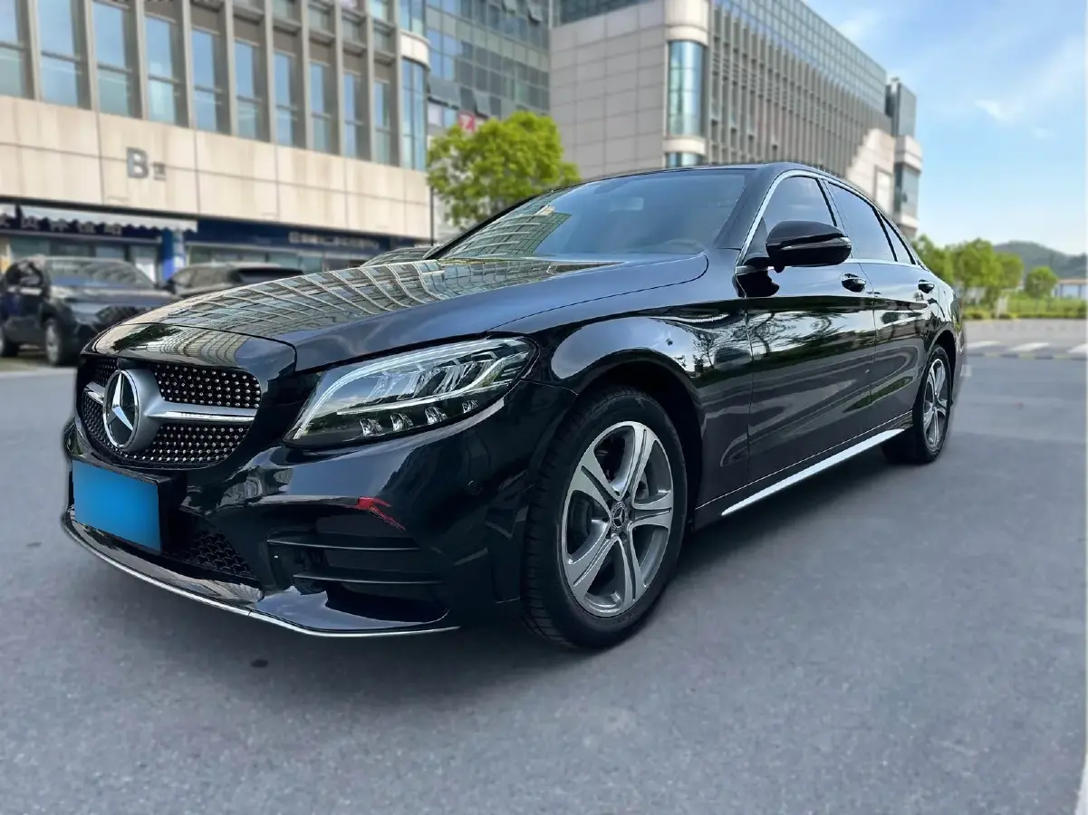 2019 Mercedes-Benz C Class 1.5T 184HP L4 9AT