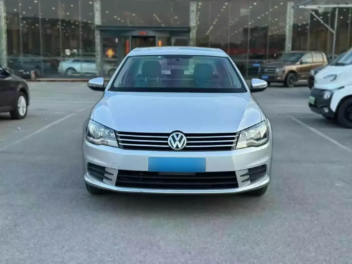 2013 Volkswagen Bora 1.6L 105HP L4 6AT