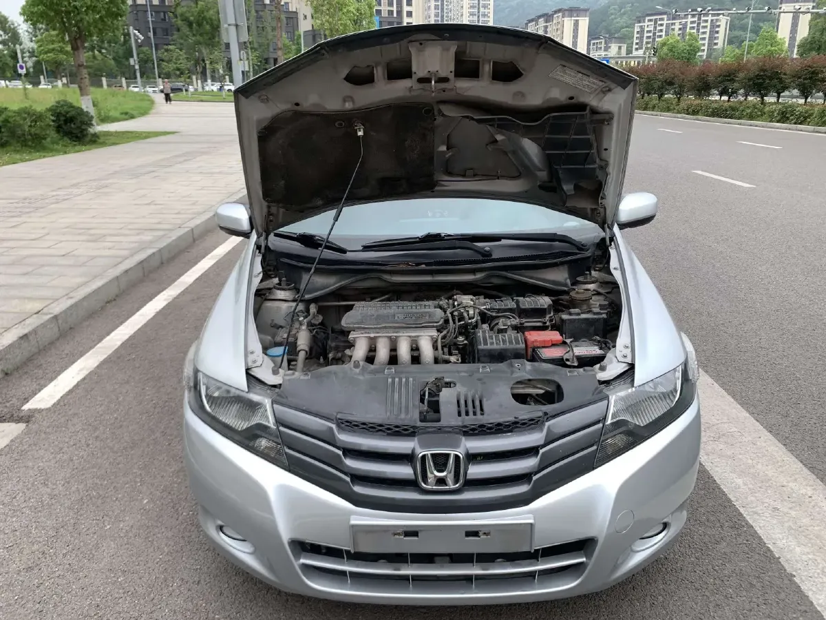 2012 Honda City Classic 1.5L 120HP L4 5MT,autocango,china used car exporter,china ev exporter,chinese used car exporter,chinese used ev exporter