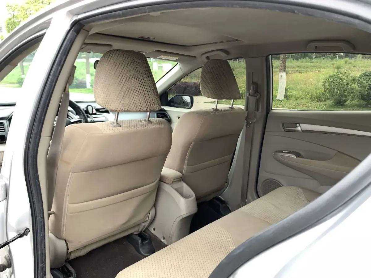 2012 Honda City Classic 1.5L 120HP L4 5MT,autocango,china used car exporter,china ev exporter,chinese used car exporter,chinese used ev exporter