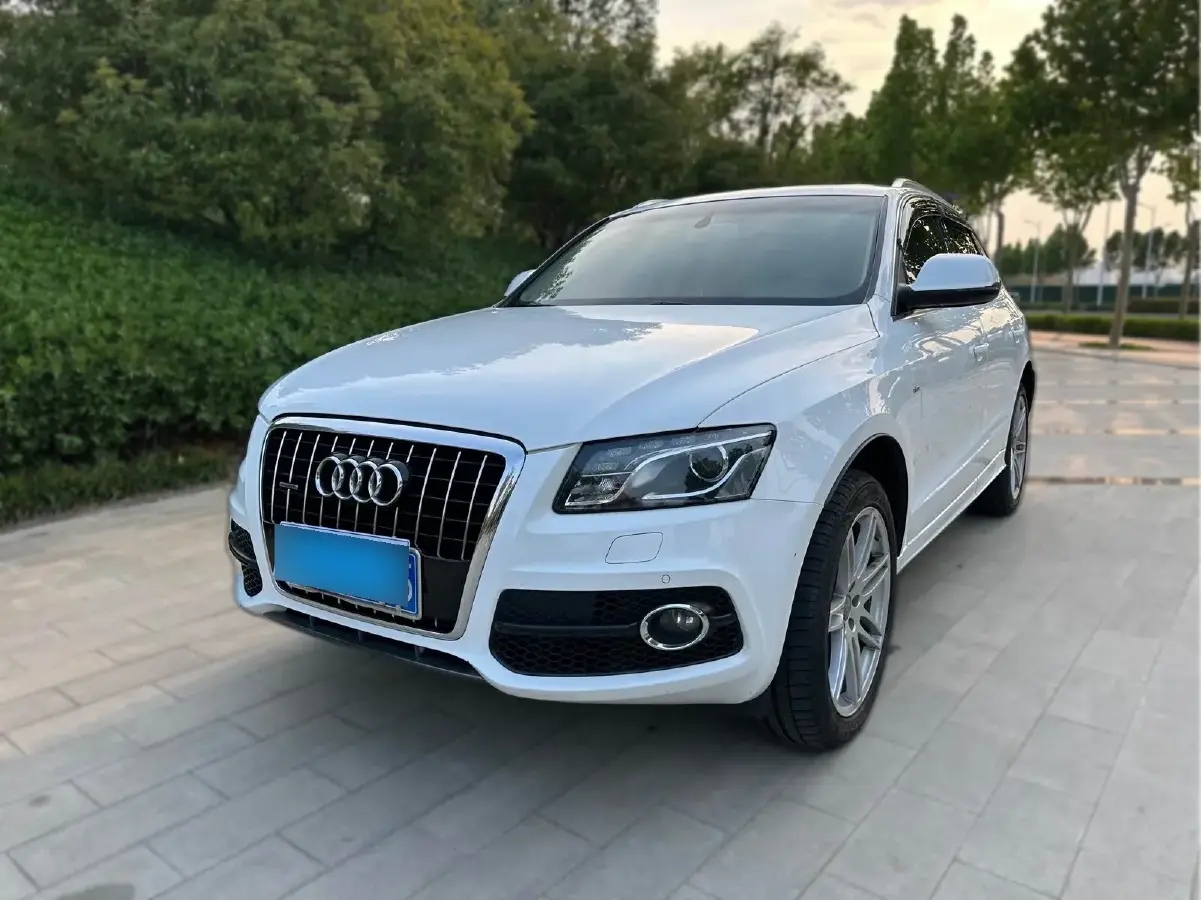 2010 Audi Q5 3.2L 270HP V6 7DCT