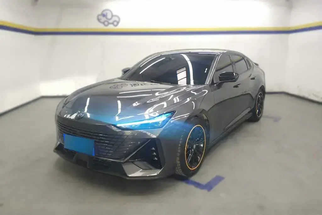 2023 ChangAn UNI-V 1.5T 188HP L4 7DCT