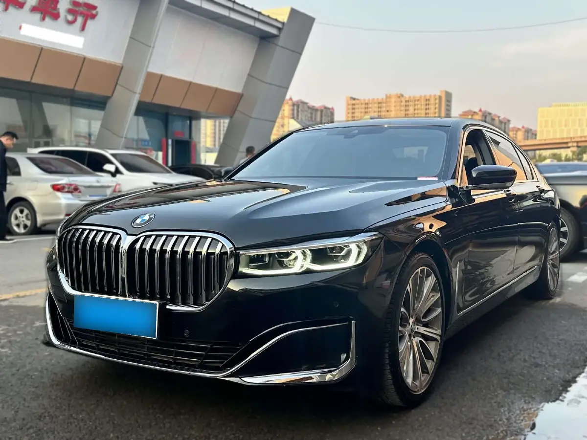 2019 BMW 7 Series 3.0T 340HP L6 8AT