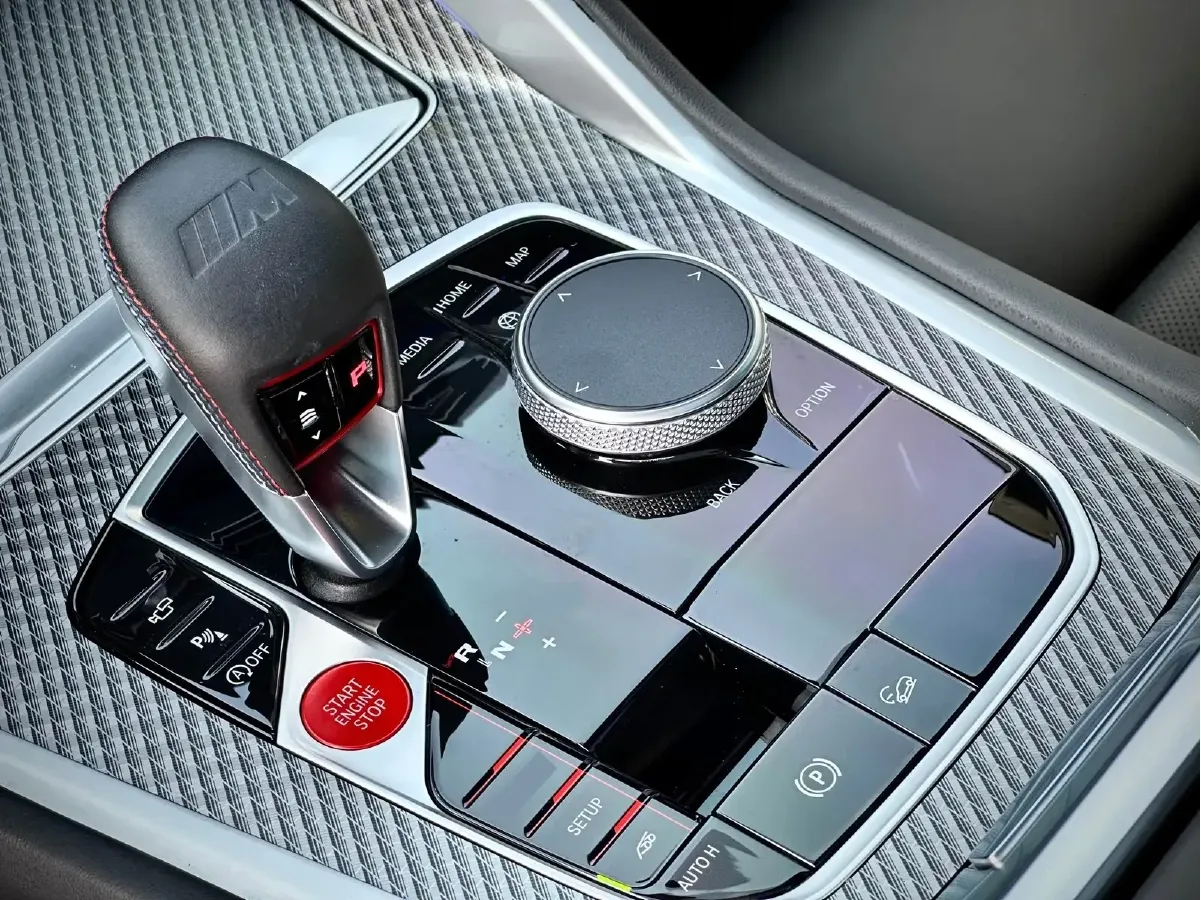 2020 BMW X6 M 4.4T 600HP V8 8AT,autocango,china used car exporter,china ev exporter,chinese used car exporter,chinese used ev exporter