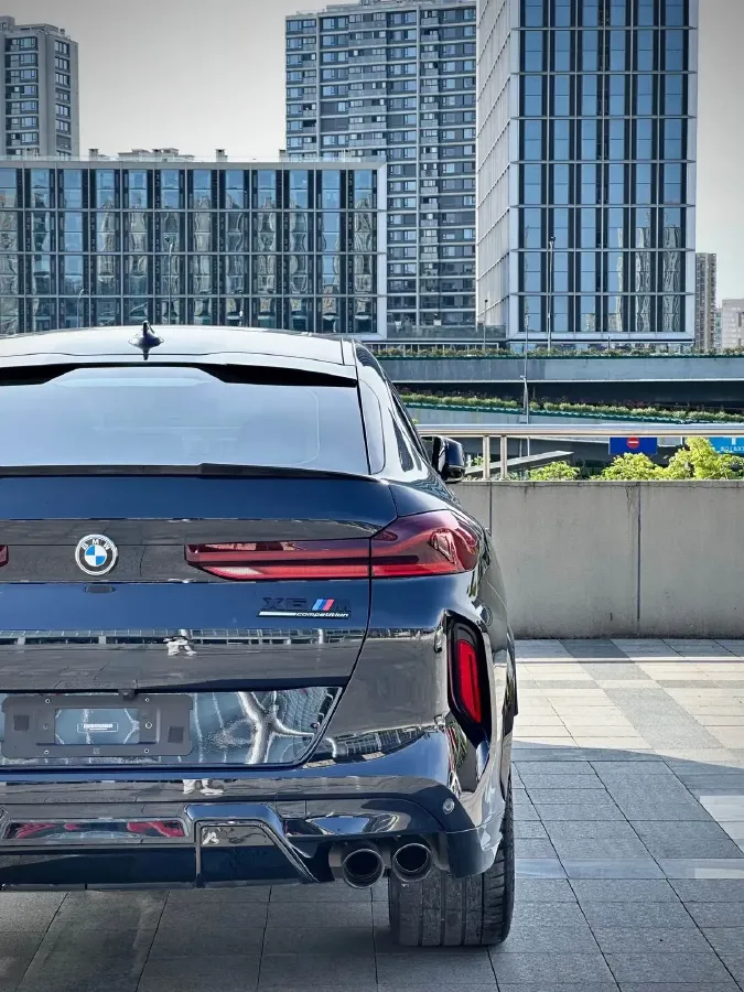 2020 BMW X6 M 4.4T 600HP V8 8AT,autocango,china used car exporter,china ev exporter,chinese used car exporter,chinese used ev exporter