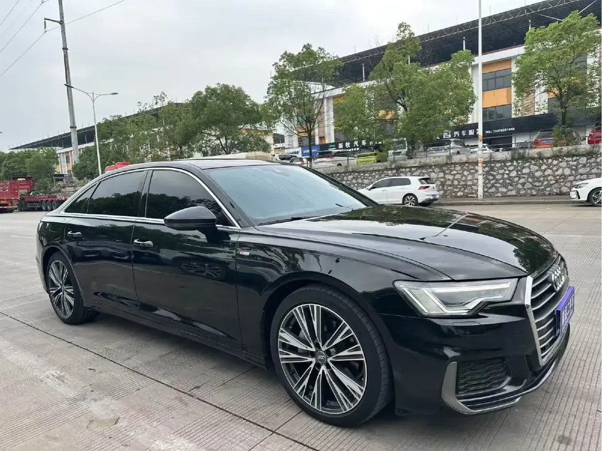 2021 Audi A6L 2.0T 190HP L4 7DCT