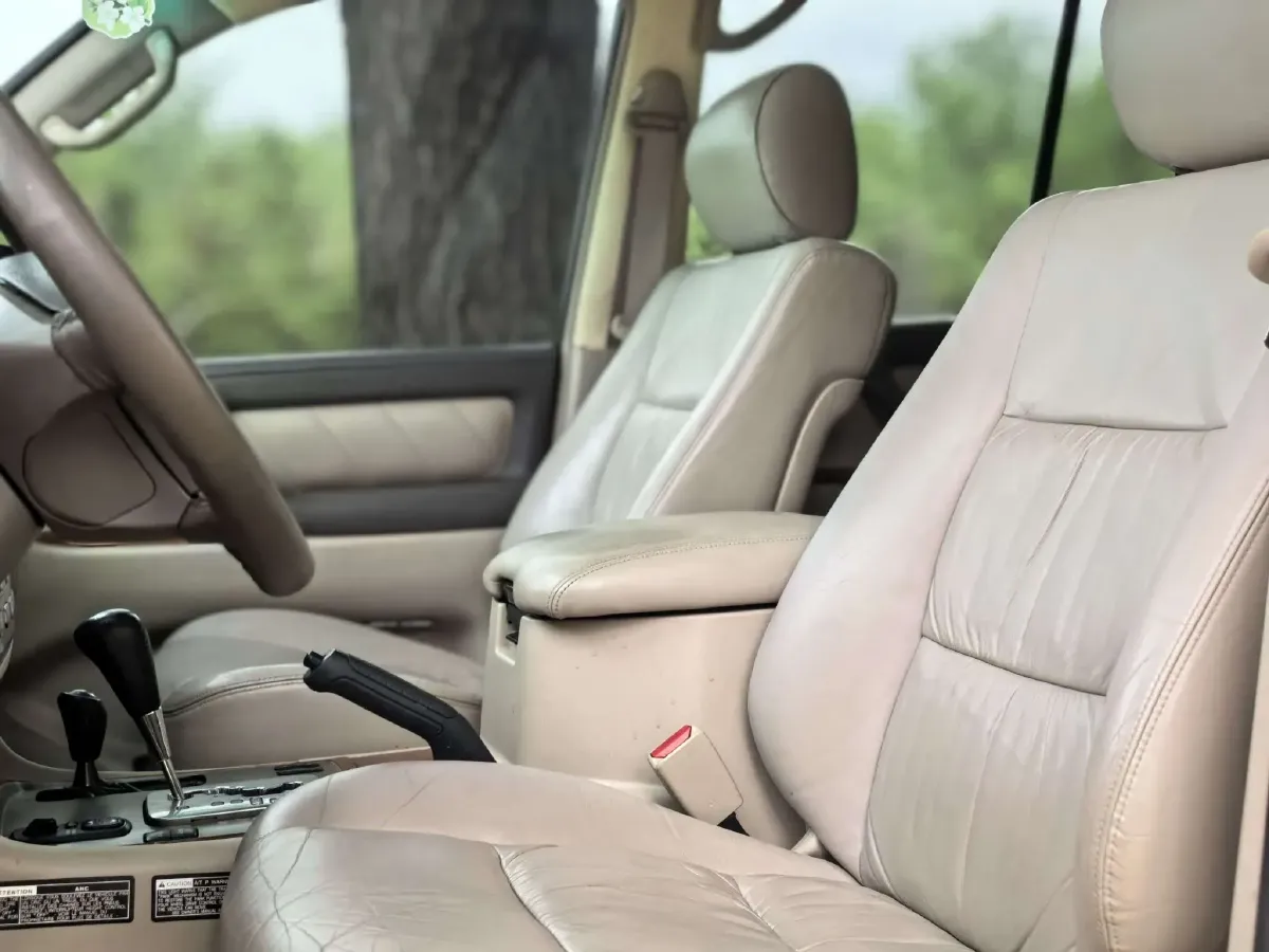 2004 Mazda 8 3.0L 170HP V6 5AT,autocango,china used car exporter,china ev exporter,chinese used car exporter,chinese used ev exporter