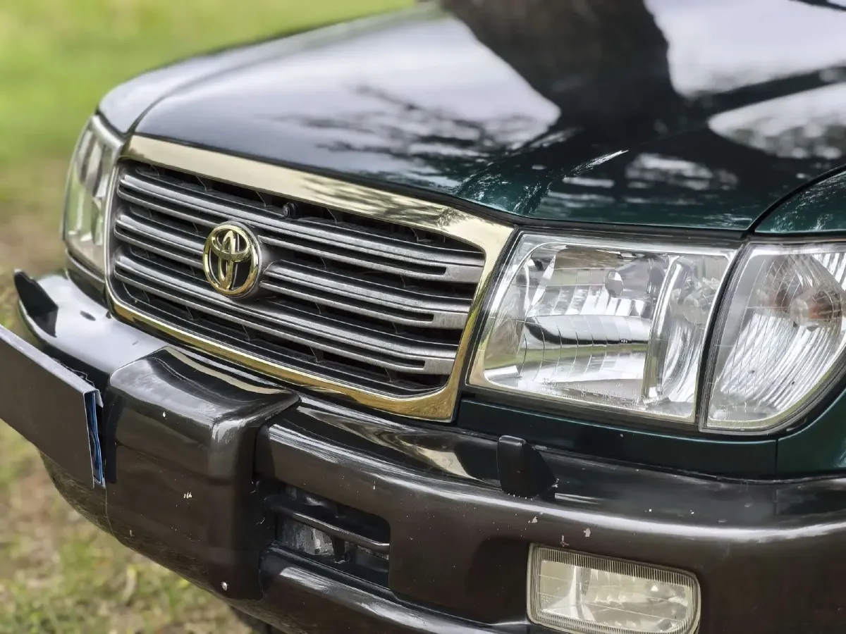 2004 Mazda 8 3.0L 170HP V6 5AT,autocango,china used car exporter,china ev exporter,chinese used car exporter,chinese used ev exporter