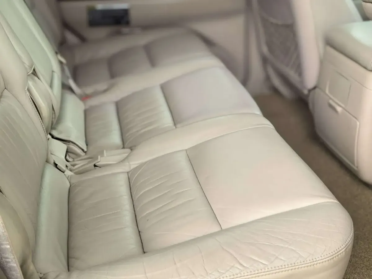 2004 Mazda 8 3.0L 170HP V6 5AT,autocango,china used car exporter,china ev exporter,chinese used car exporter,chinese used ev exporter