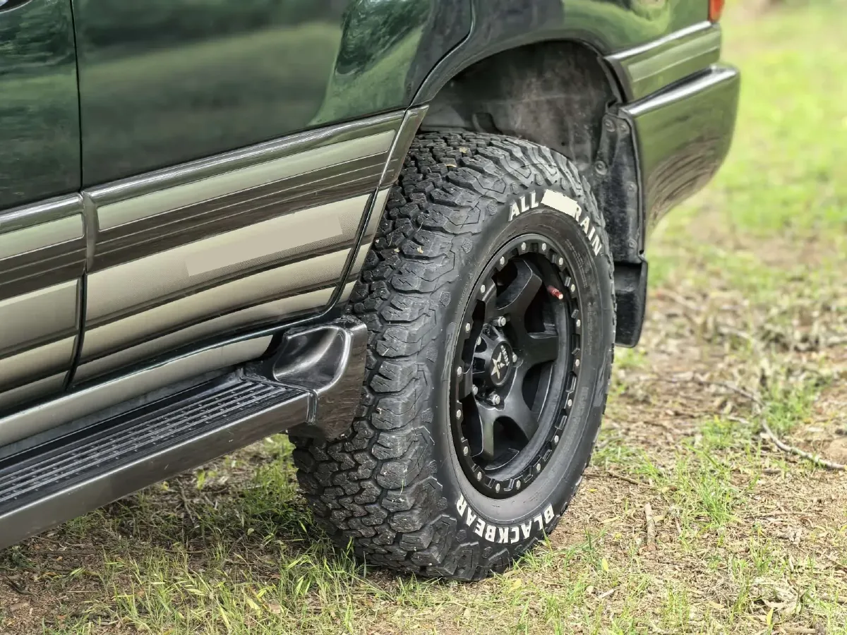 2004 Mazda 8 3.0L 170HP V6 5AT,autocango,china used car exporter,china ev exporter,chinese used car exporter,chinese used ev exporter