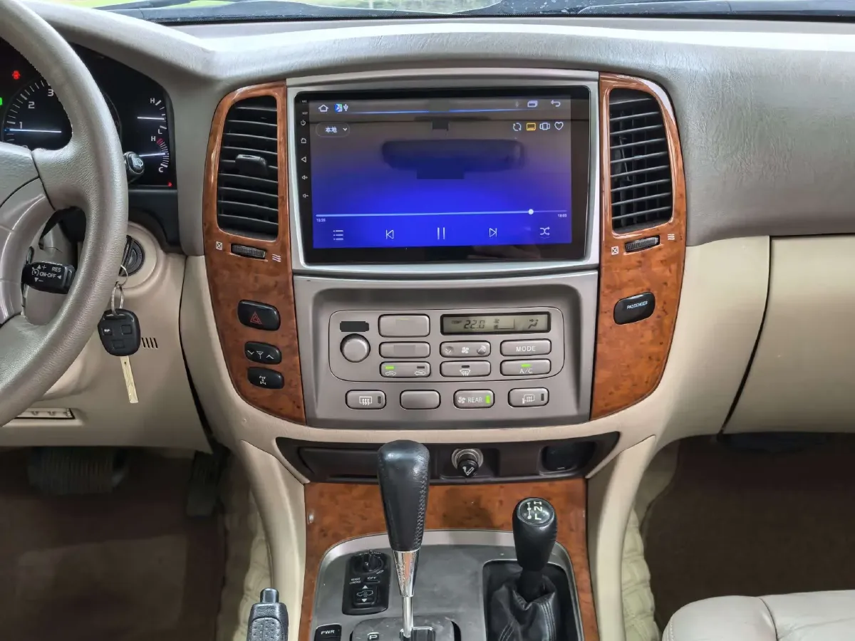 2004 Mazda 8 3.0L 170HP V6 5AT,autocango,china used car exporter,china ev exporter,chinese used car exporter,chinese used ev exporter