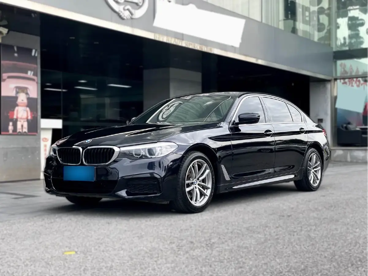 2020 BMW 5 Series 2.0T 184HP L4 8AT